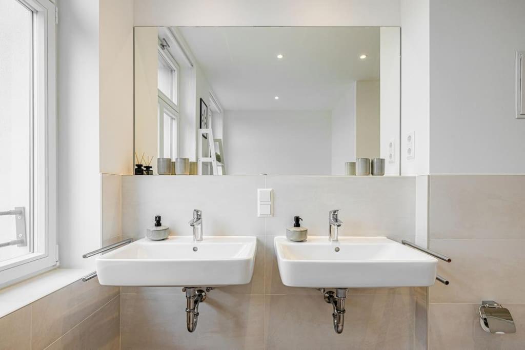 Stylisches Zentrales City-Apartment Mit 2 Balkonen Leipzig Ngoại thất bức ảnh