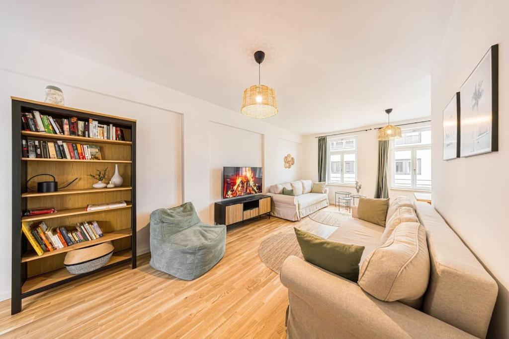 Stylisches Zentrales City-Apartment Mit 2 Balkonen Leipzig Ngoại thất bức ảnh