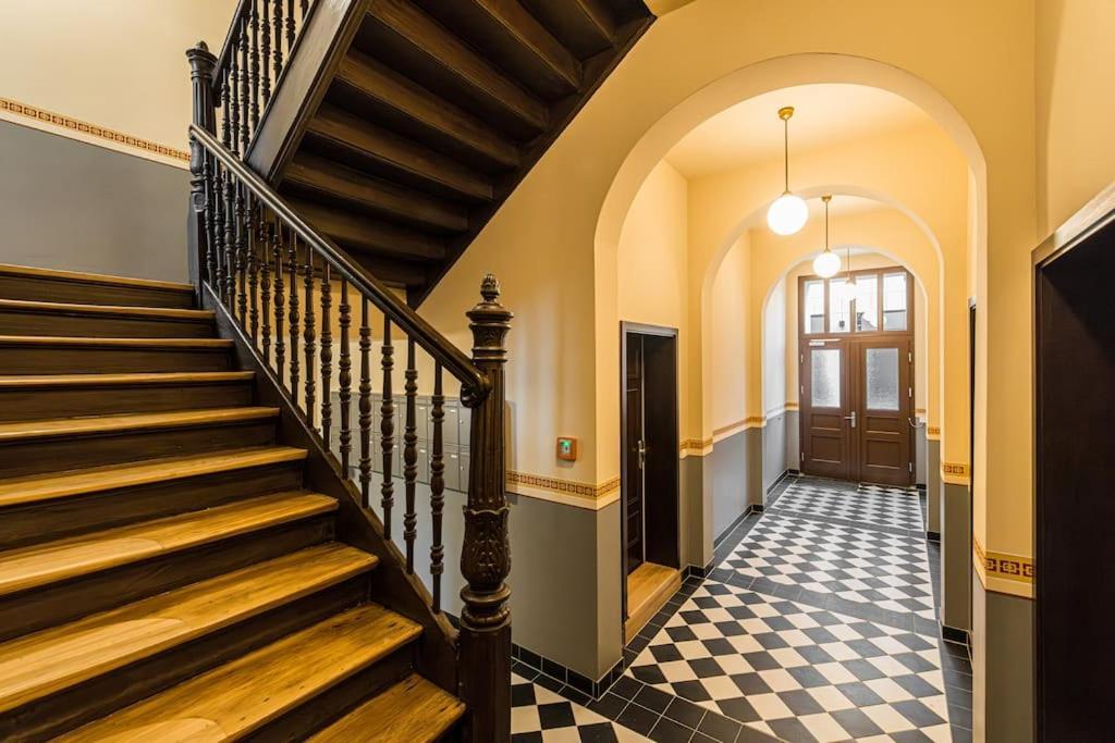 Stylisches Zentrales City-Apartment Mit 2 Balkonen Leipzig Ngoại thất bức ảnh